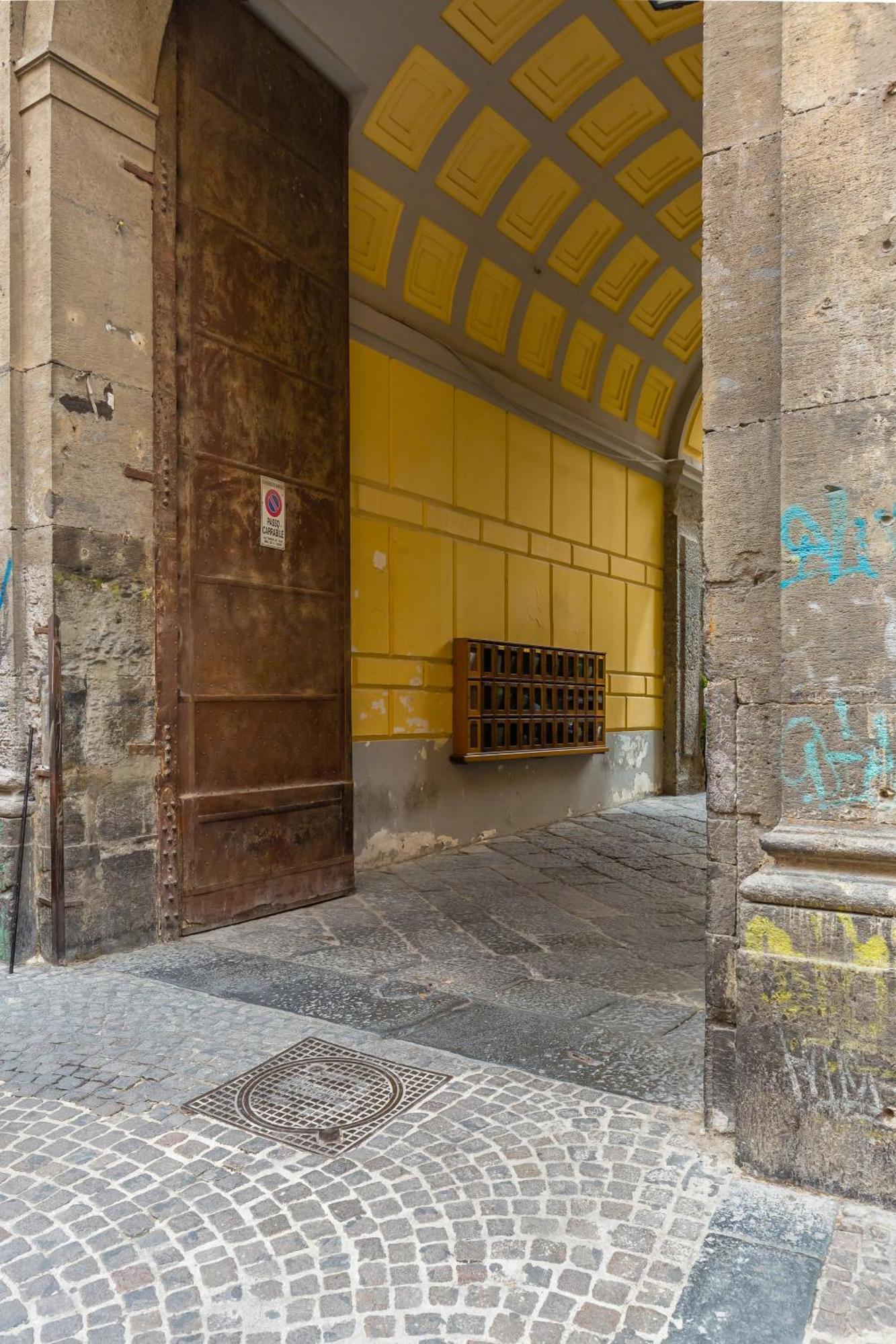 Residenza Trinita Maggiore Napels Buitenkant foto