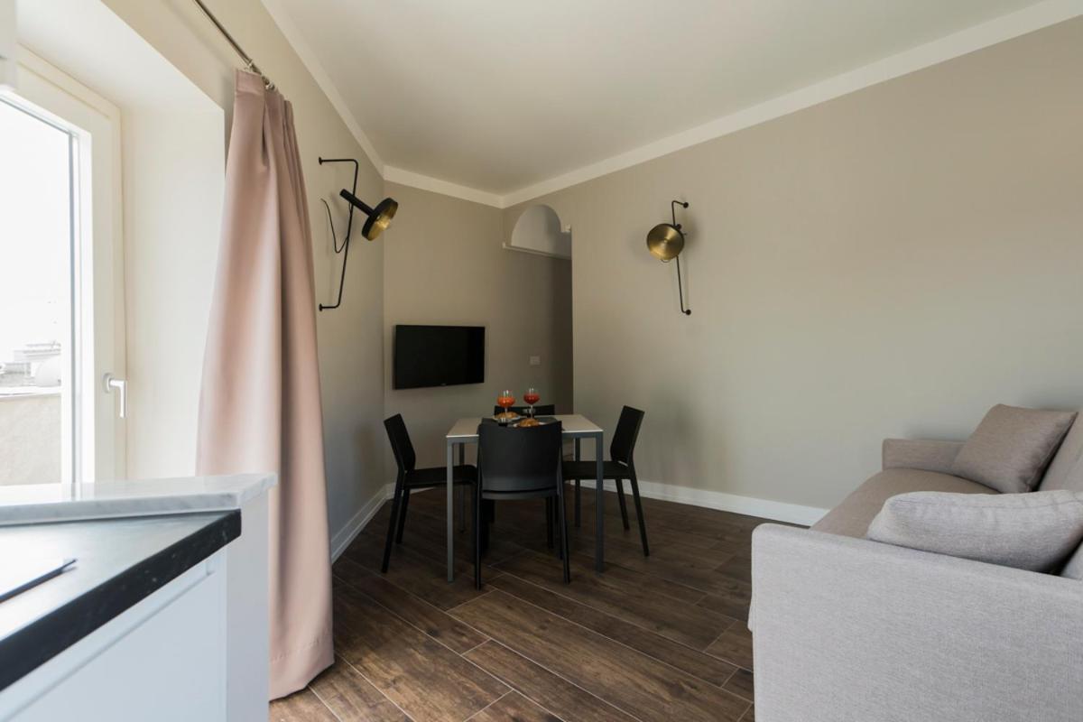 Residenza Trinita Maggiore Napels Buitenkant foto