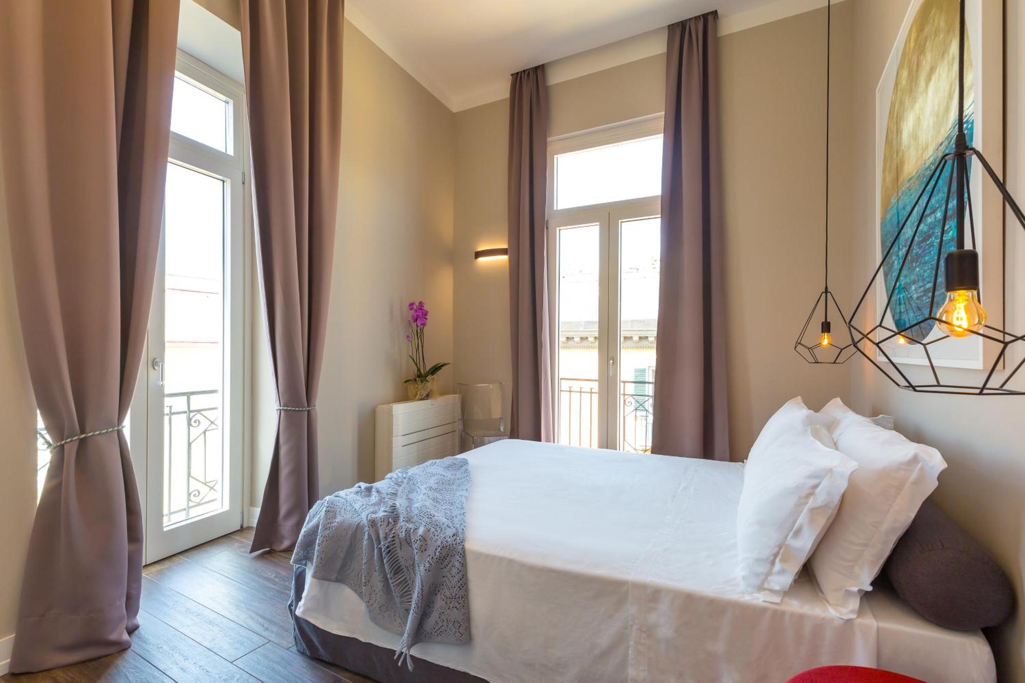 Residenza Trinita Maggiore Napels Buitenkant foto